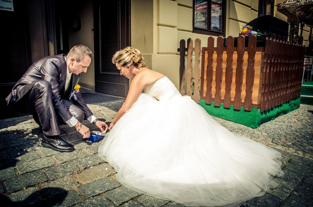 Hotel Hejtmansky Dvur Slaný Zewnętrze zdjęcie