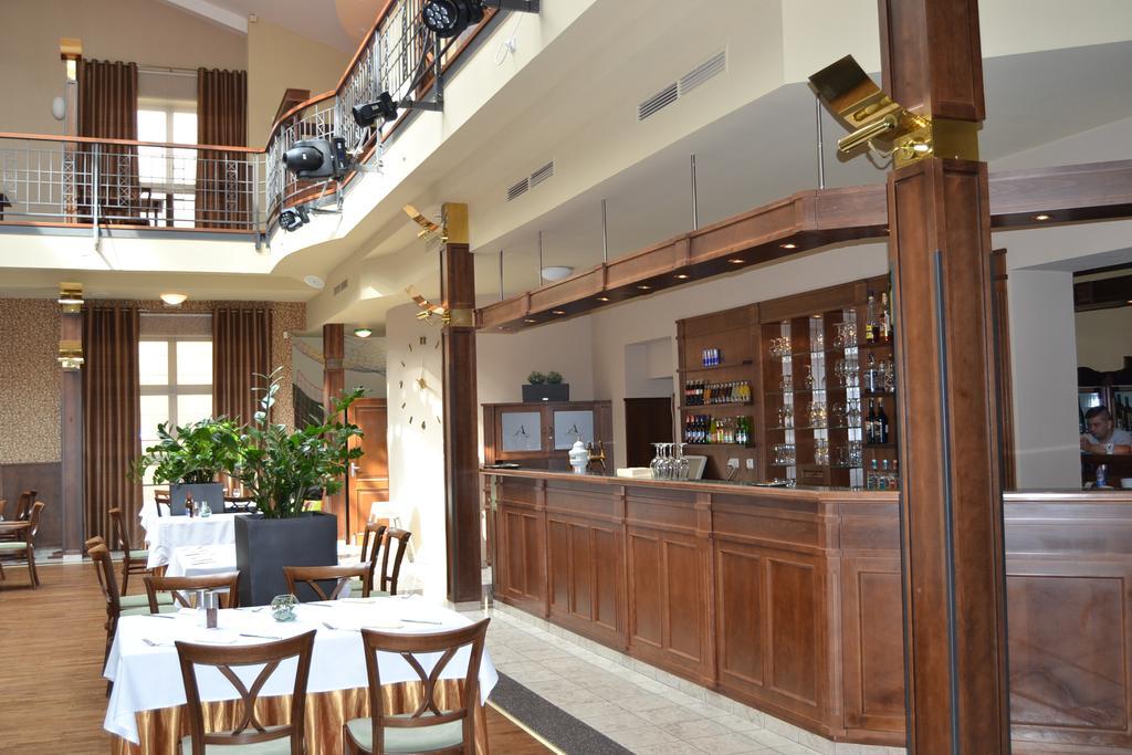 Hotel Hejtmansky Dvur Slaný Zewnętrze zdjęcie
